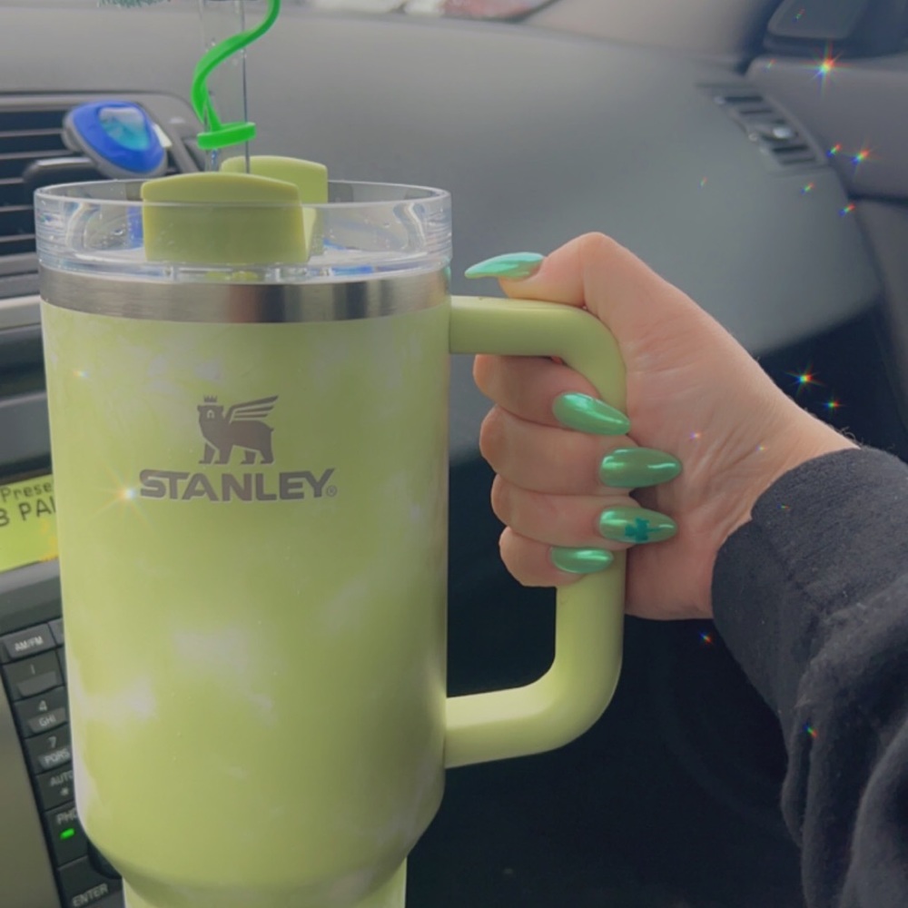Stanley 40oz Citron Tie Dye Flowstate Quencher